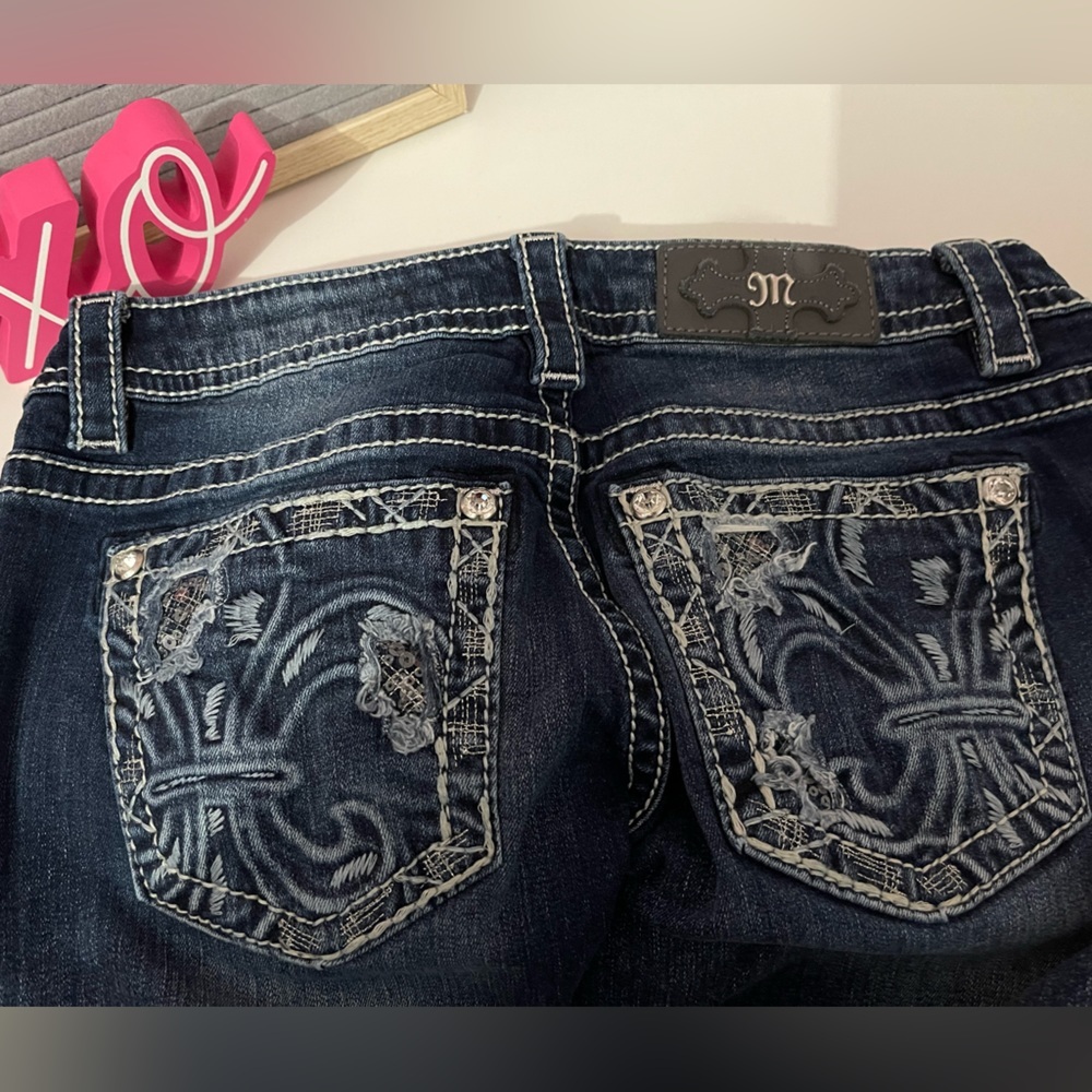 MISS ME MID-RISE BOOT CUT JEANS